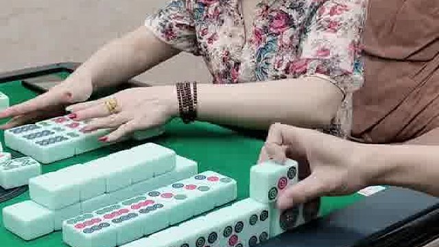 哦吼！小姐姐忘了告诉你。杠上杠抢了也是满…