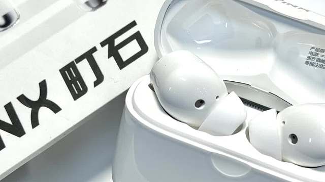 2025年哪个牌子助听器好用？什么样的助听器适合老人？