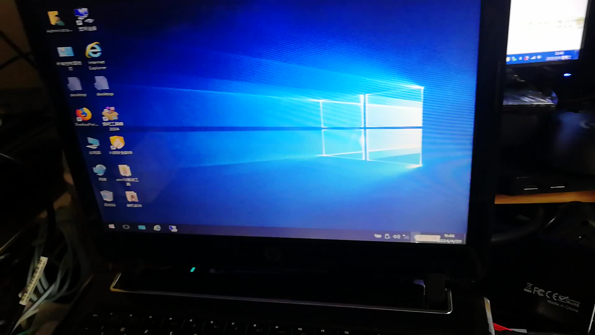 HP pavilion DV2笔记本拆机换固态安装解压卡