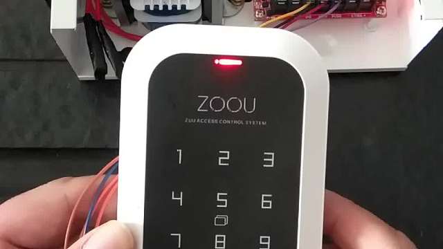 可乐局门禁机广告