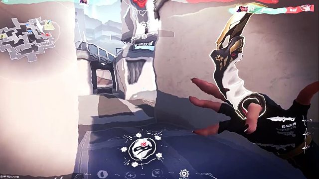 你最擅长说狠话 然后转身就流泪