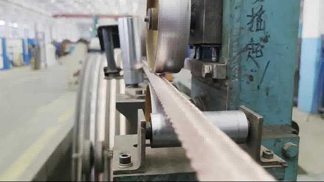 流水线上的“电缆”人！每一米都是安全感！