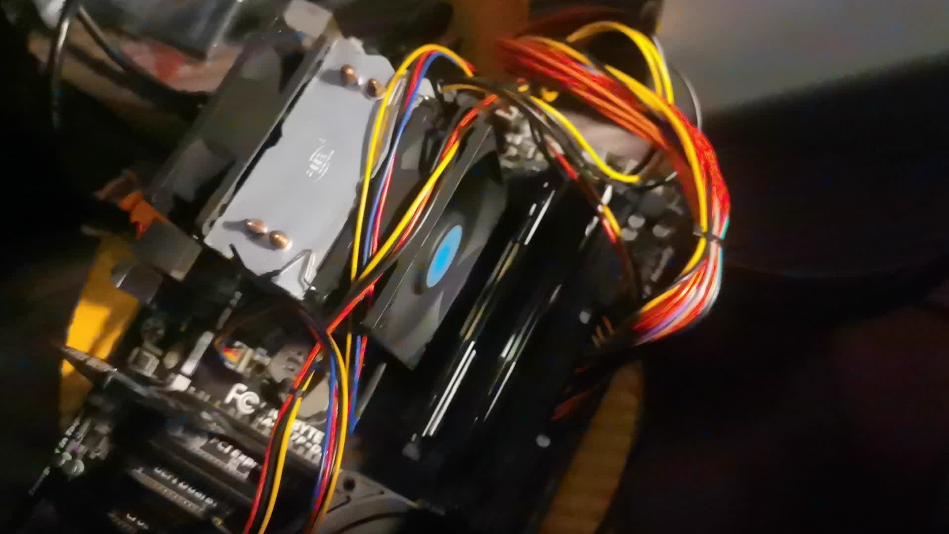 【图吧日常】39包邮的华为M2 MPEN笔开箱 X4 970 笔记本螺丝/CPU四线风扇一分二