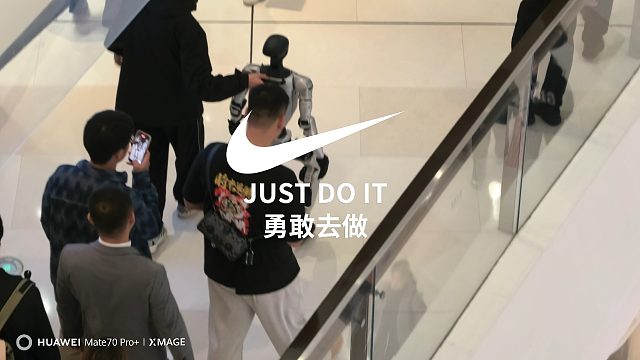 连路都走不稳“老美说有威胁？”滑稽狗头！