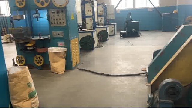 走进电线电缆车间，感受机械韵律下的品质