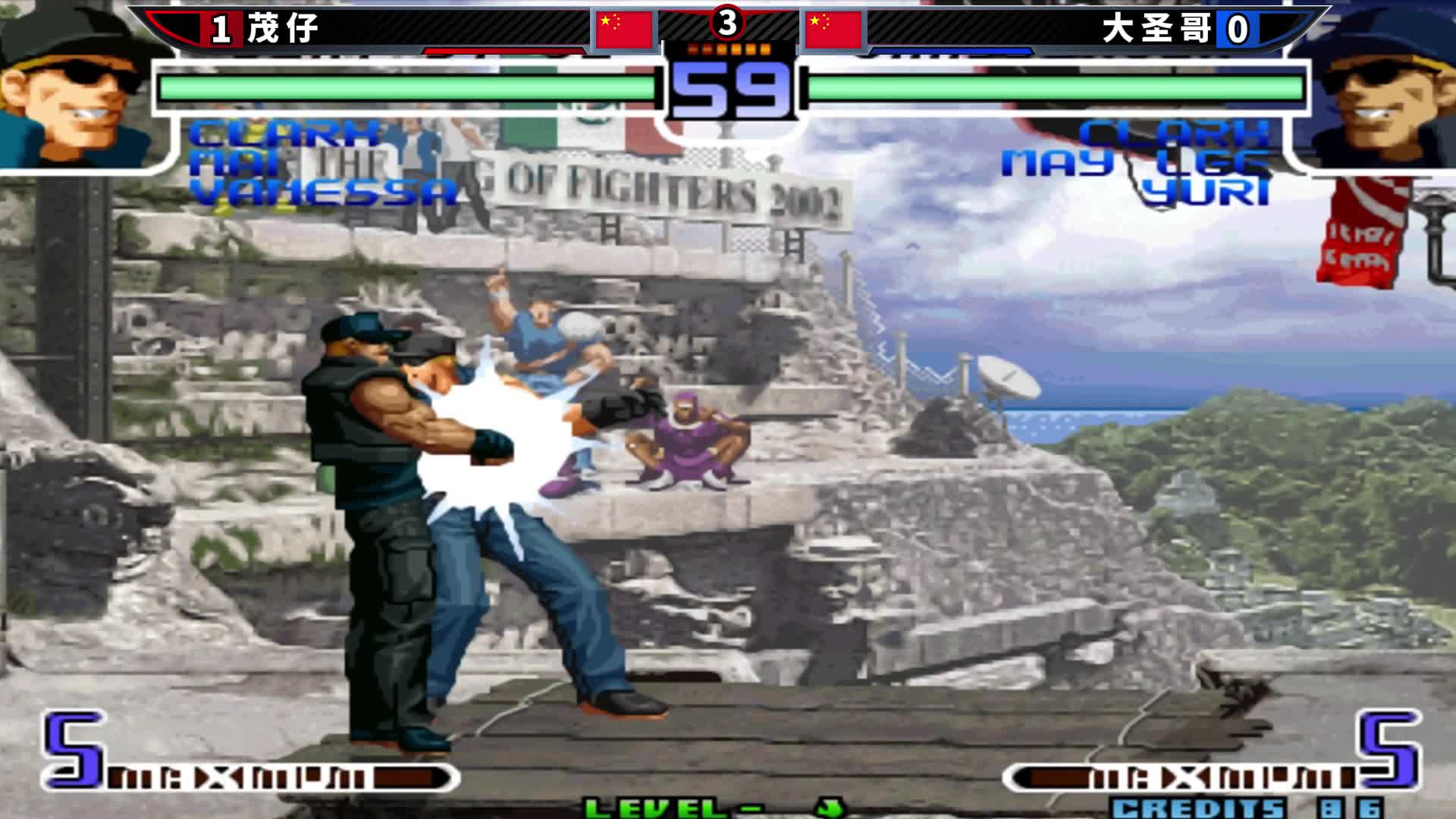 拳皇2002风云：丝血草薙抓到隐藏机会，东丈血条见底双方刺刀见红