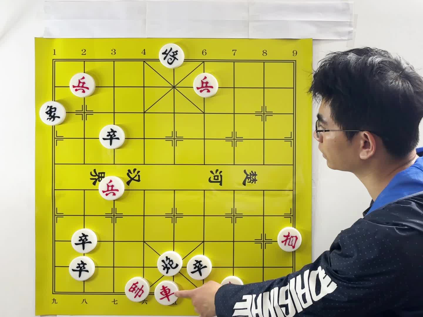 路边残棋不要试！老板不会当鱼肉，上钩容易覆水难收！