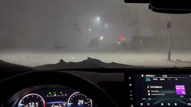 内蒙古呼伦贝尔海拉尔2025.3.11大暴雪