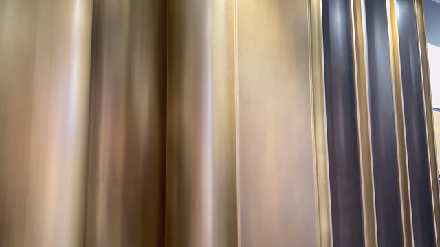 是你们喜欢的铜门颜色吗？#中宝天一铜门 #别墅门 #铜门#偏轴门