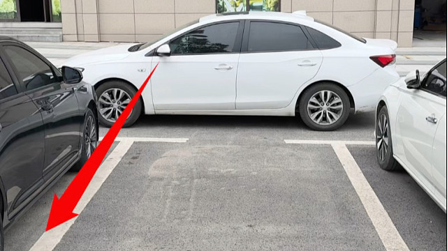 倒车入库一看就会，新手快学习起来 #汽车知识分享