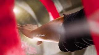 3 面對(duì)旋轉(zhuǎn)鋸片和鐵鏈的致命威脅，他們?cè)撊绾吻笊? style=