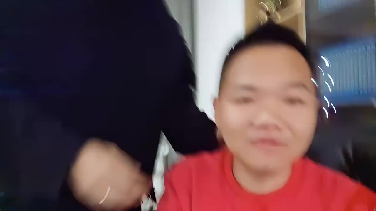 小李子假扮我让他和女嘉宾互动，节目效果爆炸兄弟们！