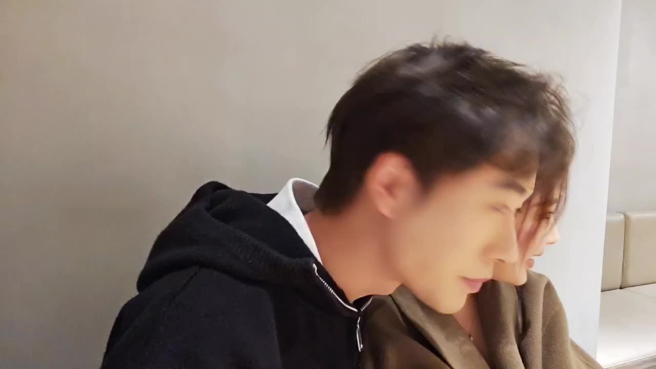 【子圣-798】看我直播的兄弟都40岁？说是看我就想到了年轻时候的自己？