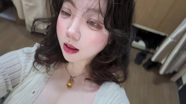 我也时常怀疑自己为什么这么深情且专一