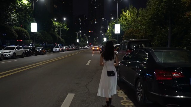 创业如逆水行舟，不进则退，唯有奋力前行。