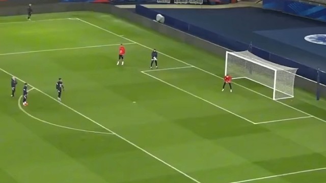 这个训练中的进球就是姆巴佩的作品