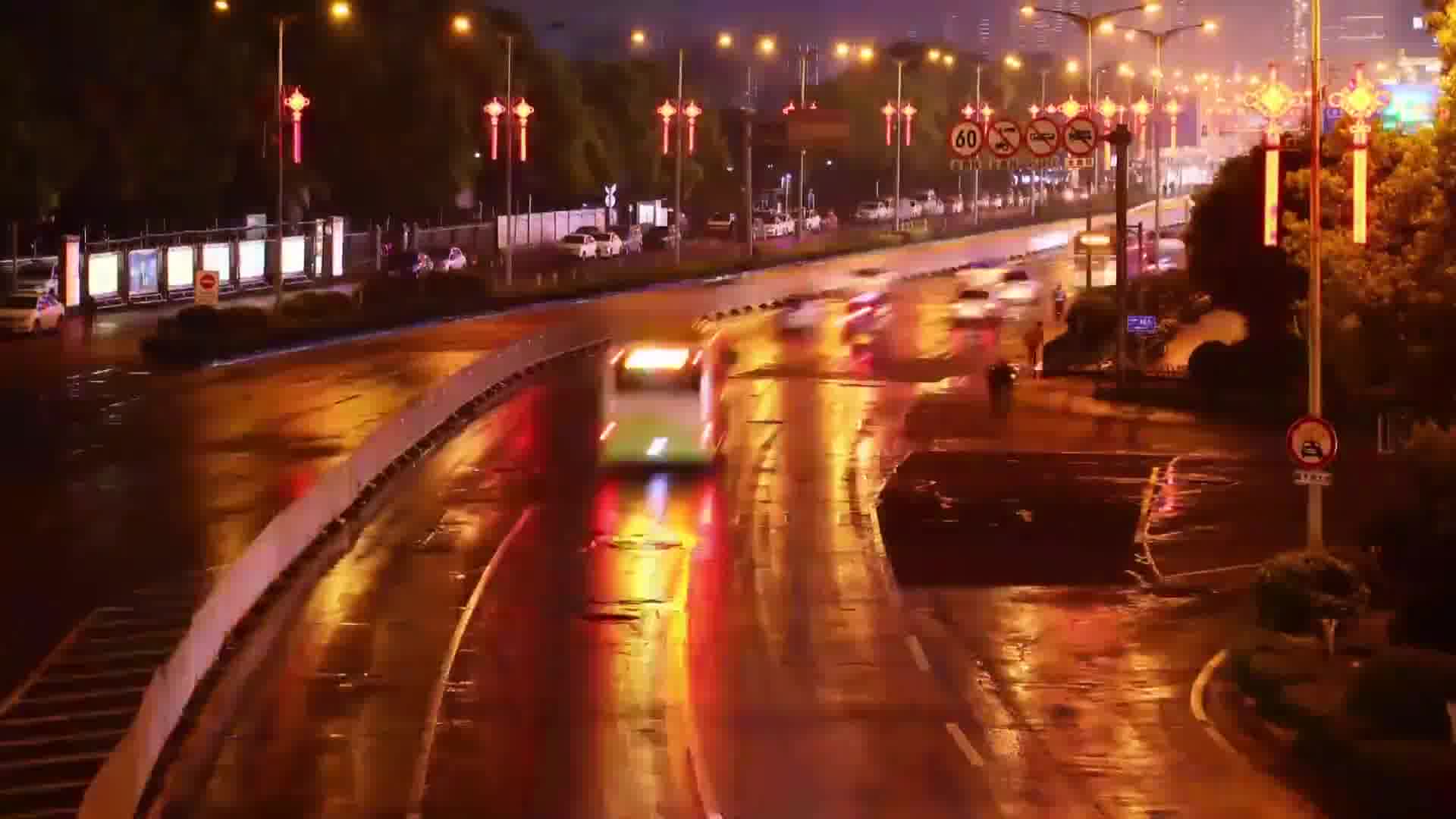 了自己想要的未来，无论现在有多难熬，都必须得满怀信心地坚持下去