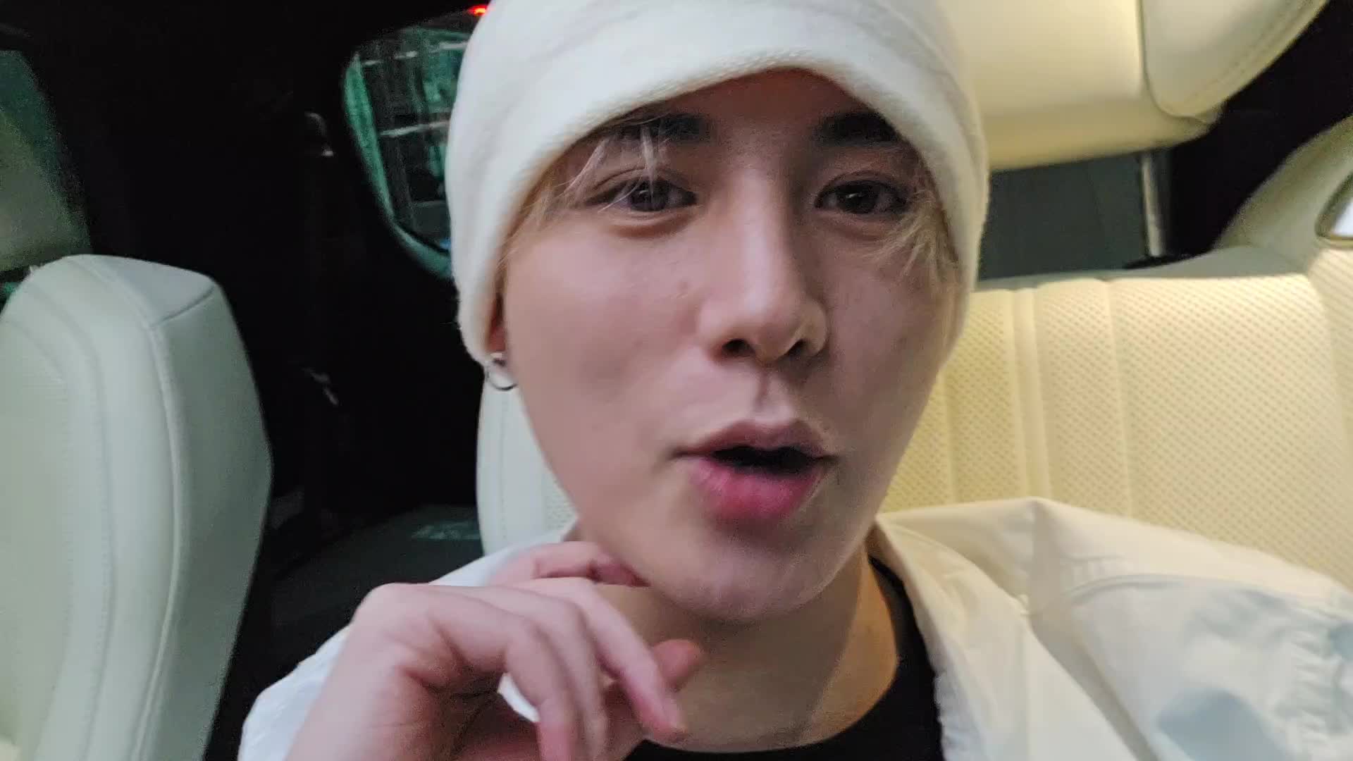 【童锦程】一不小心戳到痛处了？我这是“自我介绍”呢