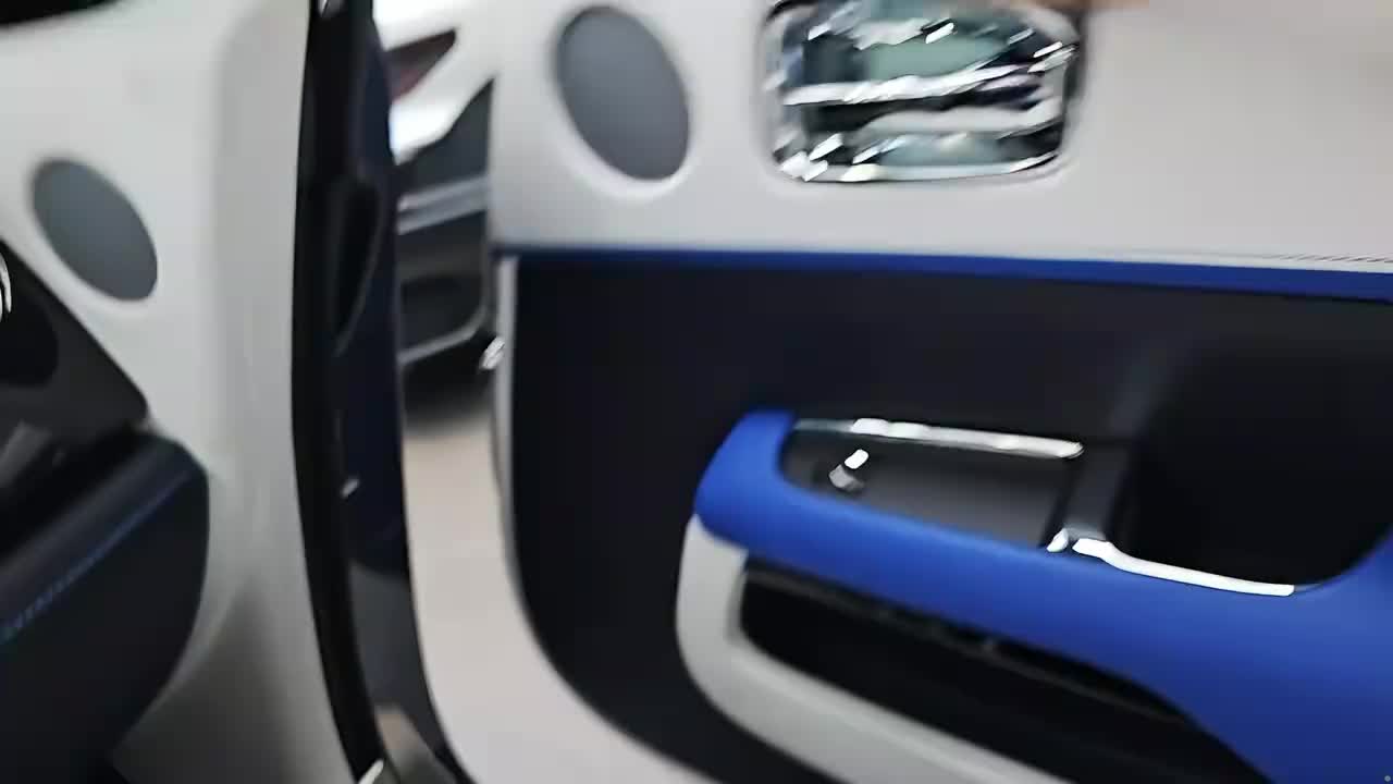 【子圣-798】刚提宾利就看了劳斯莱斯，说是努努力年底换车？