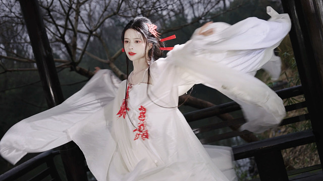 剪纸姑娘的一支舞