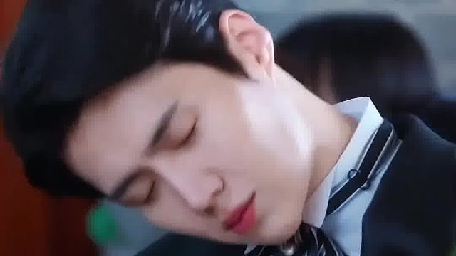 谁懂啊，金宣虎笑起来真的抵挡不住