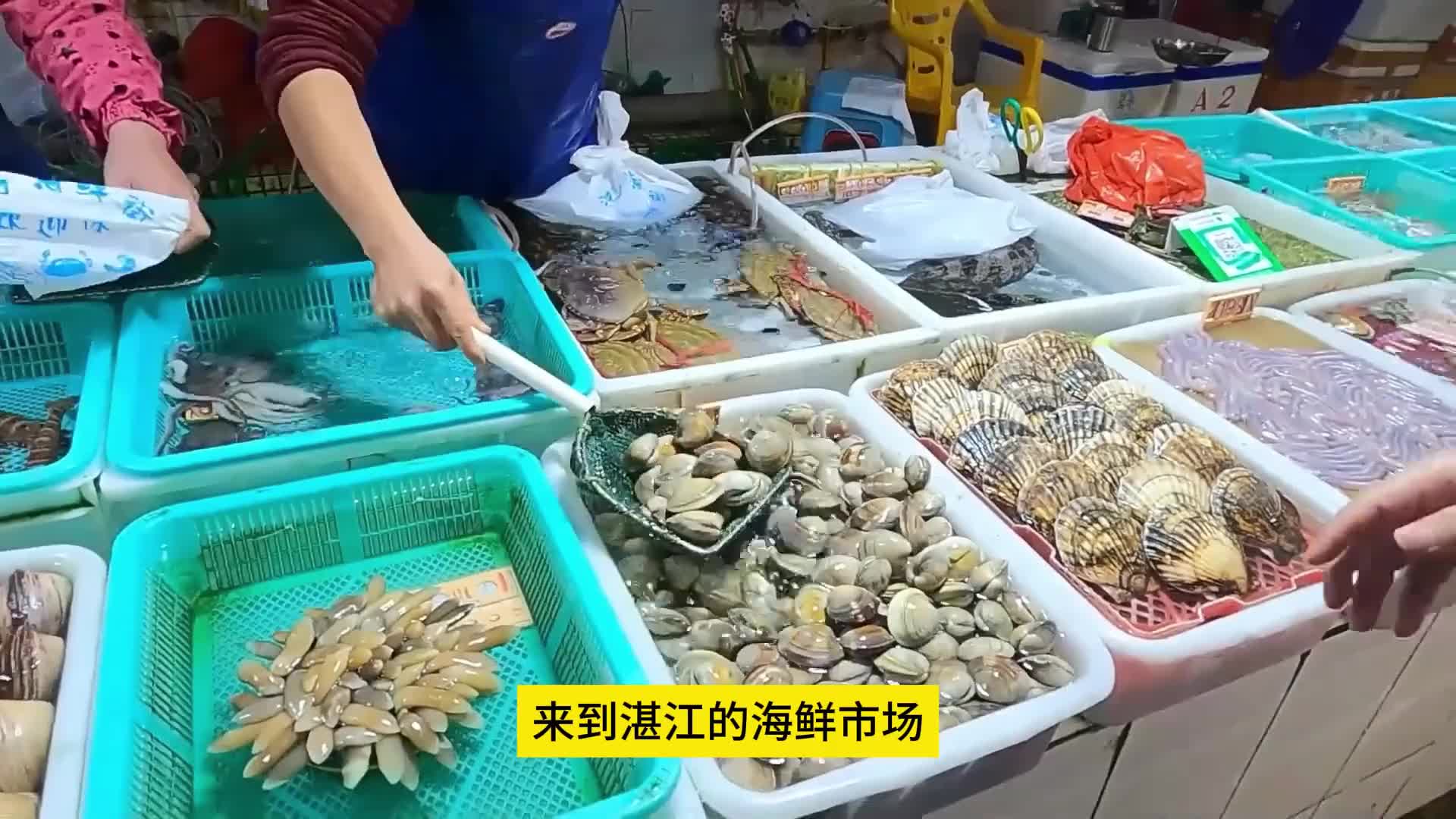 来中国旅游，依靠计算器居然能无障碍和当地人沟通