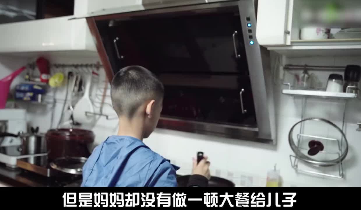 妈妈买下北京海淀区最贵学区房，孩子3岁就送去普通小学寄宿