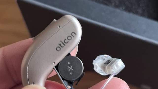 老年助听器什么牌子好？奥迪康助听器怎么样？