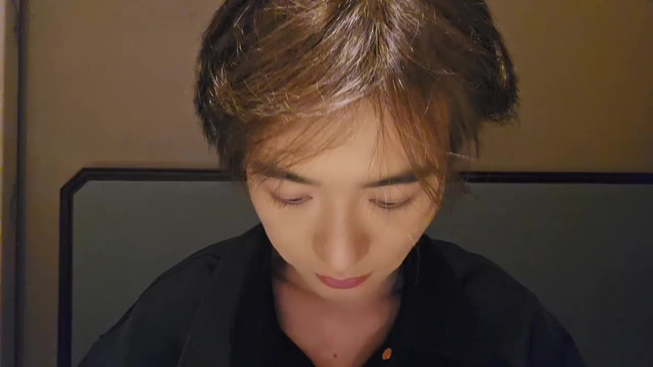 【子圣-798】酷哥登机出去旅游，车子和直播间兄弟都留给我