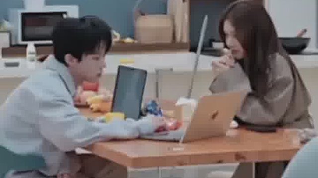 你们俩现在演都不演咯