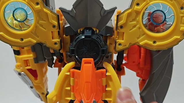 奥迪双钻巨神战击队1 破天战击王合体玩具