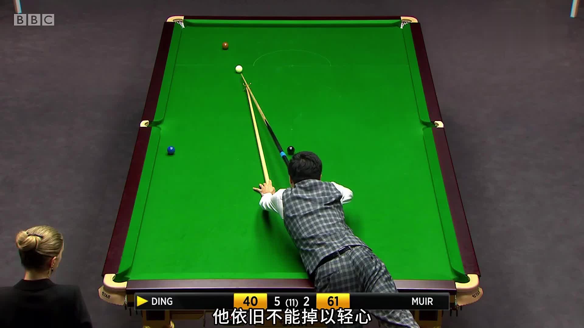 斯诺逆转第1集：丁俊晖被对手超了两分！一杆斯诺扭转乾坤，当之无愧的控球机器