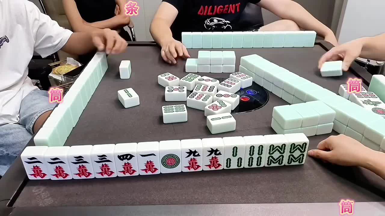 站好，立正，杠起走