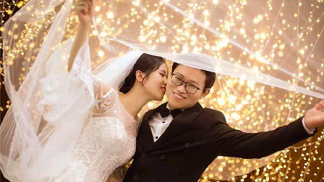 好多人好奇我的收入来源，洞洞直接曝光收入，给自己发月薪3万。