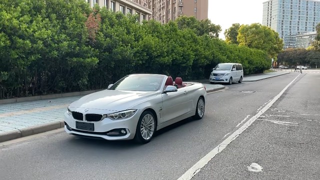 开敞篷的季节到了。