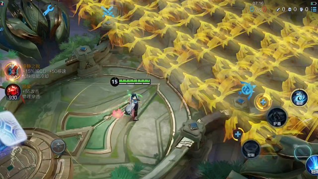 英雄被大鸟攻击，英雄谁能通过啊。