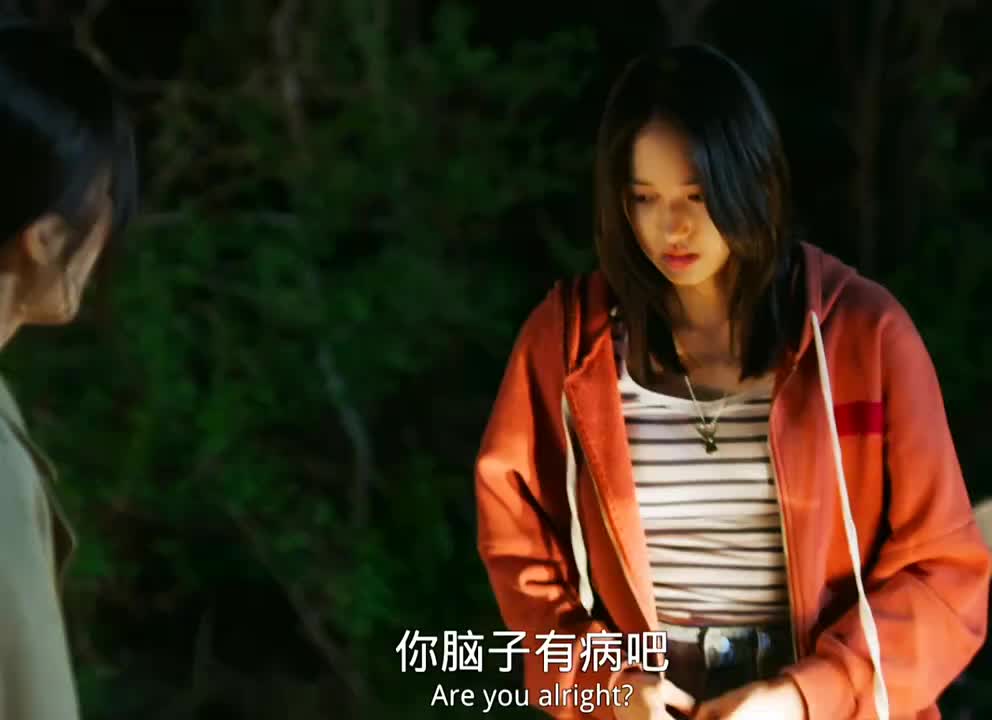 闺蜜俩自驾游发生了可怕的事情