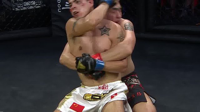 龙三格斗环球拳王巡回赛 卡赞博vs努尔波力