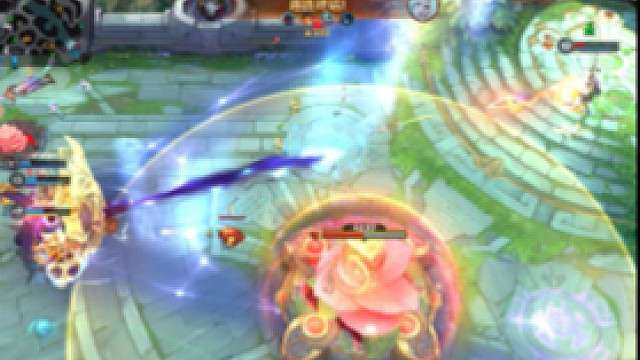 烬和女警同时开大对狙