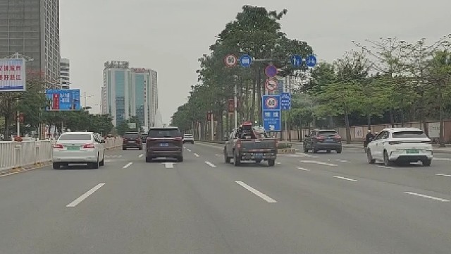 你知道轮胎胎压一般打多少合适嘛！#轮胎 #爆胎 #正常轮胎胎压#汽车事故