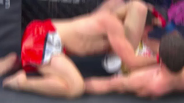 龙三格斗环球拳王巡回赛 纳扎罗夫vs艾力亚尔