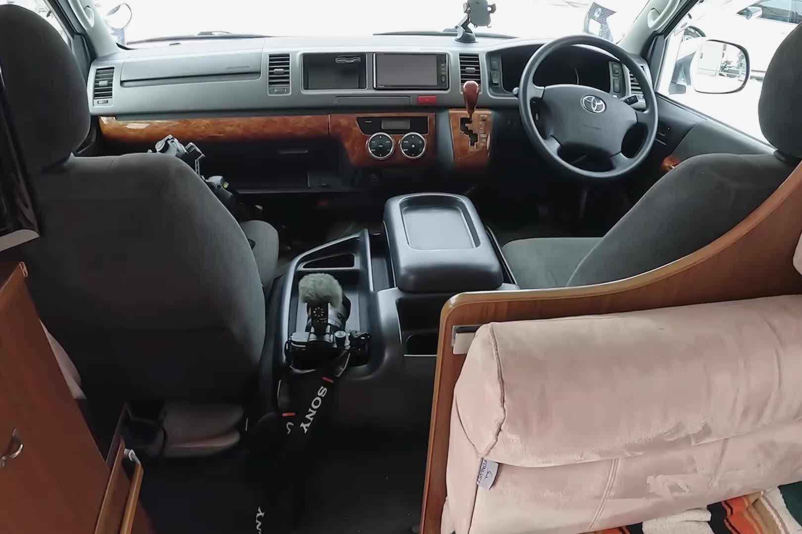 第1集：雪地房车内露营生活，惬意享受冬天，沉浸式体验