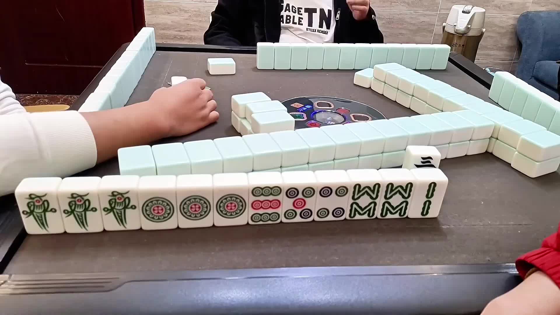 起手六鸡，这麻将牛的无敌