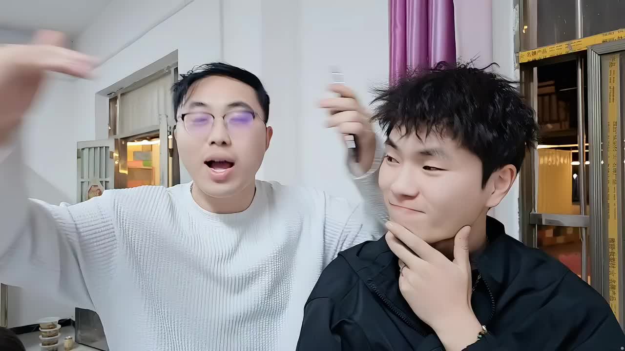 葫芦娃跟三儿去按摩车竟然被刮了？