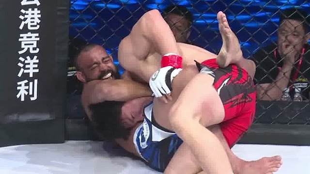 22岁猛 兽 的怒吼