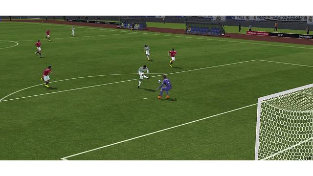 直接起脚就是对传球最大的信任