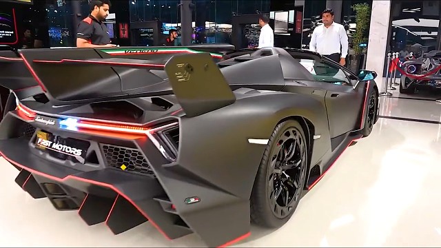 兰博基尼毒药跑车