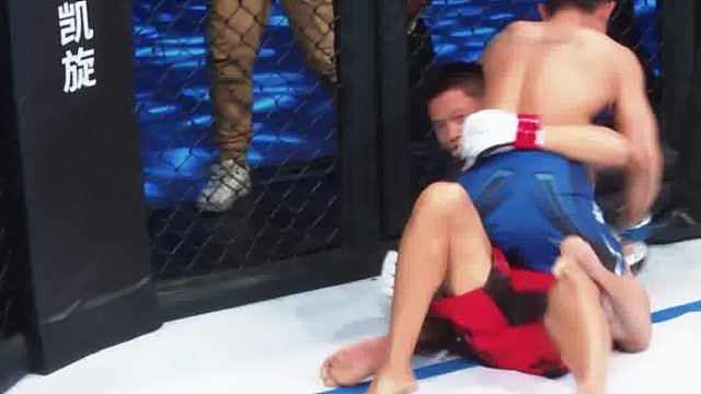 龙三格斗环球拳王巡回赛 鲁宝仪VS马克 约瑟夫