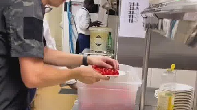 让我这个老内先震惊一下