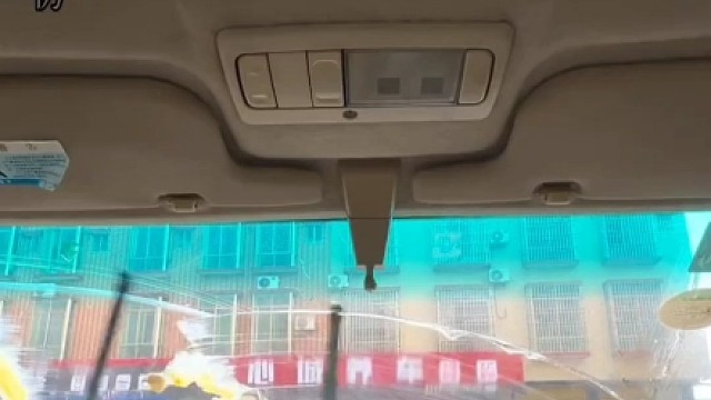 汽车被堵了，应该怎么办呢？#每天一个用车知识